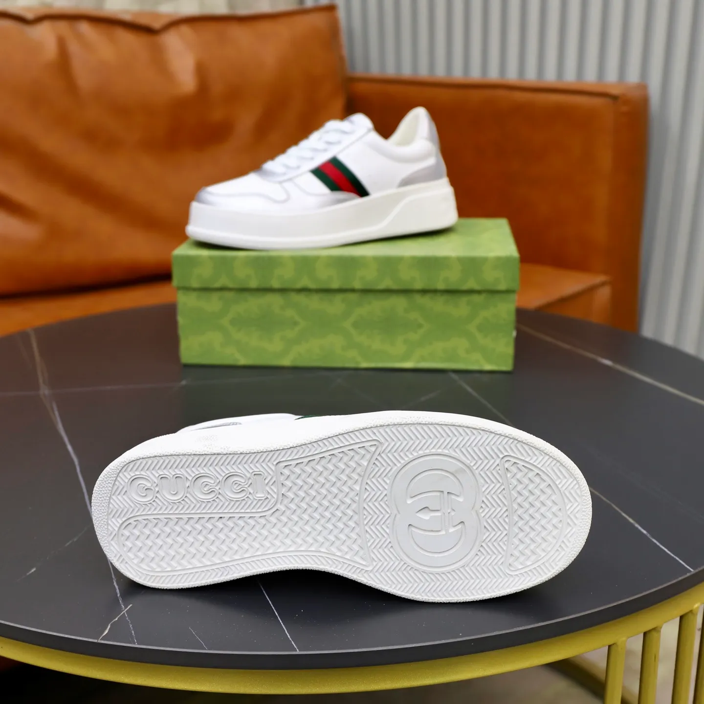 Ex-factory price: 400💰🙅‍♂️🙅‍♂️🙅‍♂️ Brand: GUCCI Standard code: 38-44 (45 customized) Grade: Same as the official website Material: Original leather stitching brand cloth Comfortable and breathable sheepskin lining Lightweight and wear-resistant outsole Style category: Men's fashionable casual shoes Sports shoes Distinguished luxury brand elements Top luxury Color: actual picture color